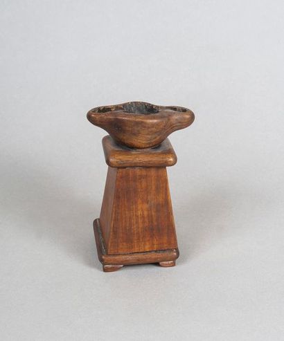 Socle de jade en bois, Chine