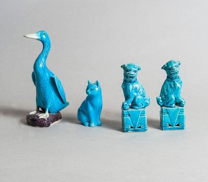 CHINE Lot de porcelaine bleu