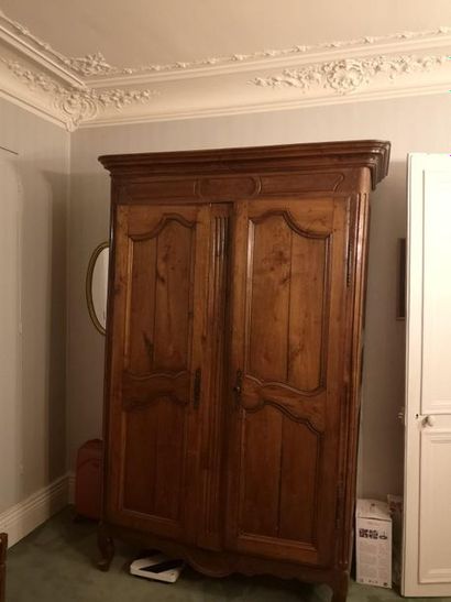 Portes d'armoire en chêne.
XIXe siècle.