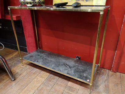 Console d'appui en laiton doré, dessus de...