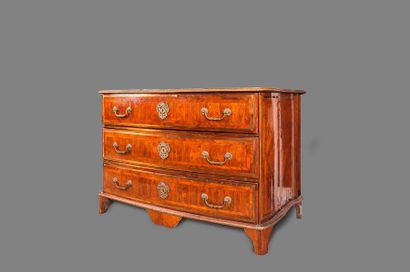 Commode en bois de placage et bronze, époque...