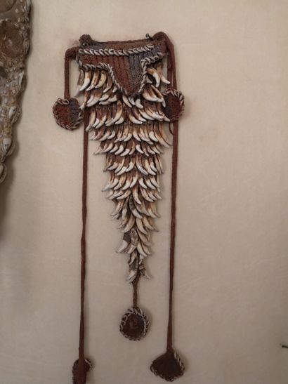 Ensemble d’objets ethnographiques Asmat collecté...