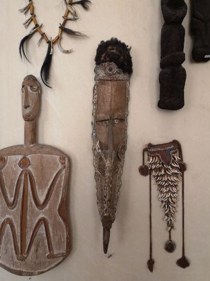 Ensemble d’objets ethnographiques Asmat collecté...