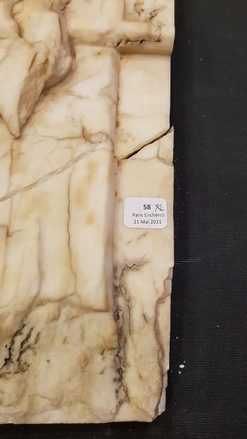 
Important pair of marble high reliefs presenting...