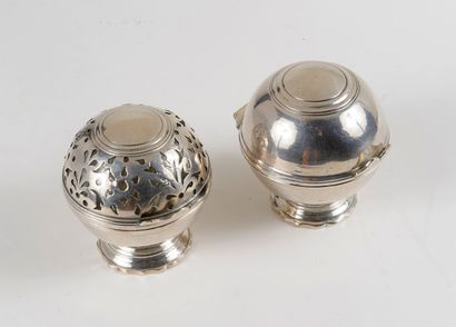Ensemble de deux boules à éponge en métal...