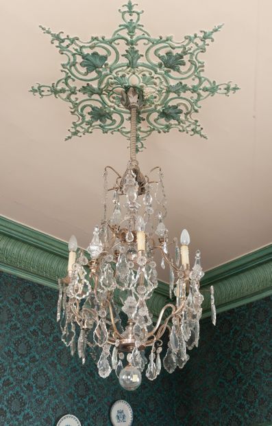 Lustre cage en bronze argenté et cristaux...