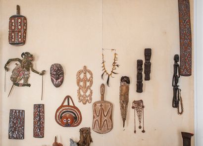 Ensemble d’objets ethnographiques Asmat collecté...