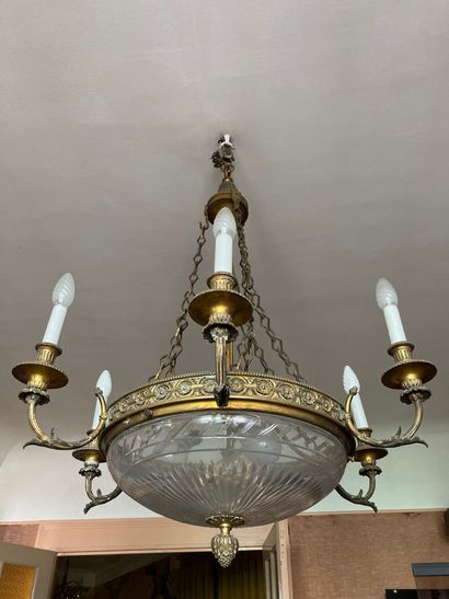 Gilt bronze chandelier with six arms of lights

Napoleon...