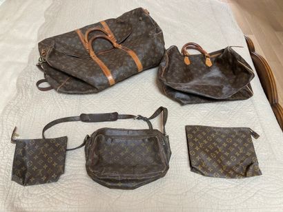 Vuitton leather goods set