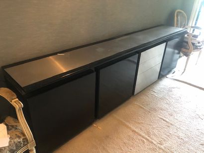 Work from the 70's

Sideboard

Chromed metal...