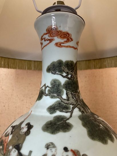 CHINA

Porcelain vase with court scene decoration,...