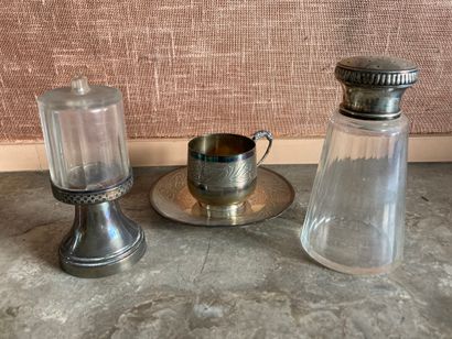 Silver set including a cup, a saltcellar,...