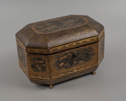 CHINA, 19th century

Lacquered tea box with...