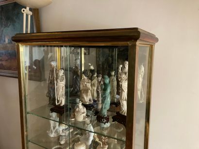 Brass showcase

161 x 60 x 30 cm.