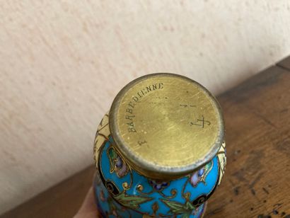 BARBEDIENNE House (founded in 1834)

Vase...