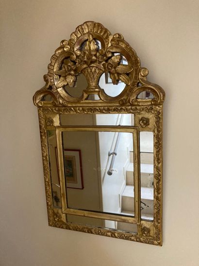 Gilded wood mirror

Louis XVI style

77 x...