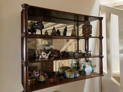Set including display cases, porcelain powder...