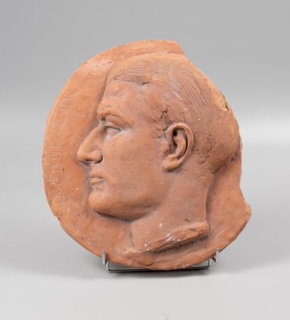 Jacques MAY.

Medallion in relief.

Terracotta.

Signed...
