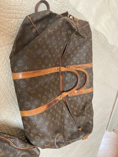 Vuitton leather goods set