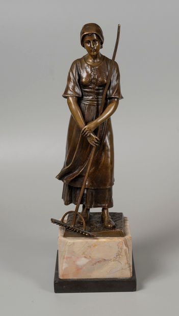 20927

Modern School

Peasant woman with...
