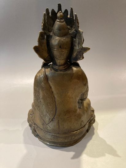 NEPAL Seated Buddha in bronze