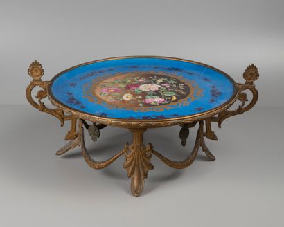 Gilt metal bowl, the tray painted with flowers.

End...