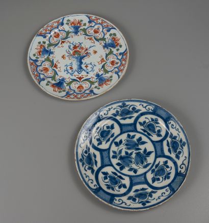 An earthenware dish in blue monochrome in...
