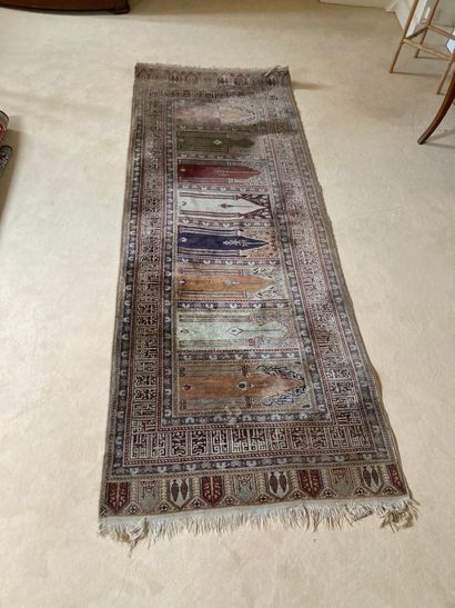 Set of four modern rugs