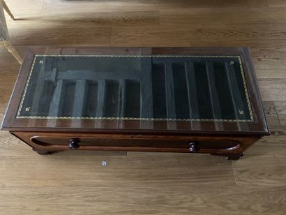 Flamed mahogany veneered coffee table, top...
