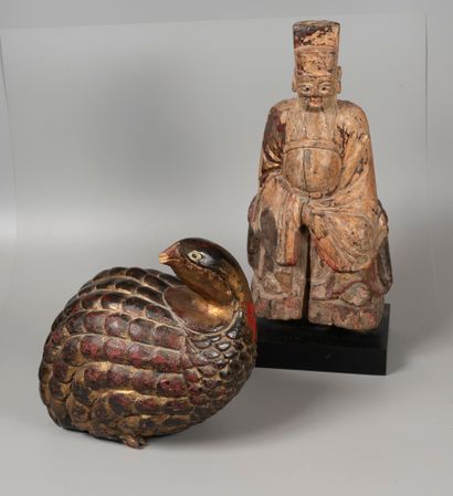20992

CHINA, 19th century

Polychrome wood...