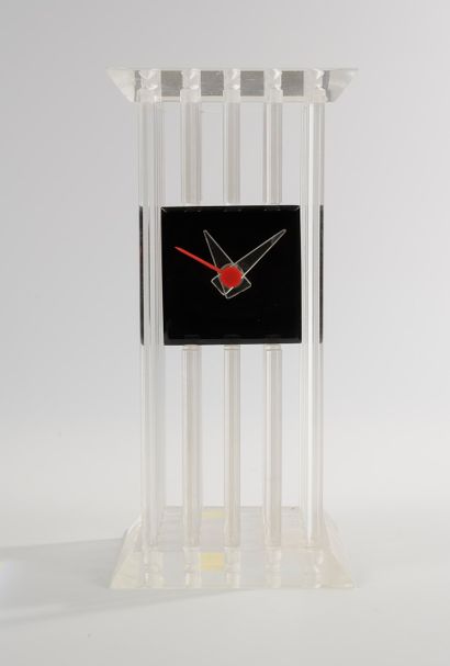 Travail des années 1990
Horloge de table...