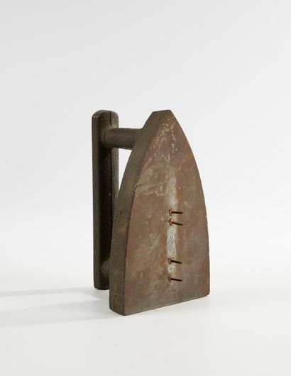 MAN RAY (1890-1976)
Cadeau, 1921-1974

Edition...