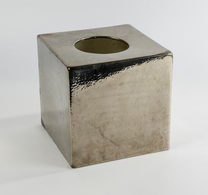 ETTORE SOTTSASS (1917-2007)
Vase 585, de...