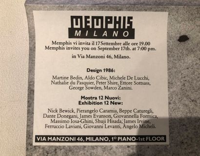 MEMPHIS MILANO 
Carton d’invitation, photographie...