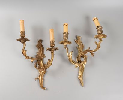 Two ormolu sconces in the Louis XV style

H...