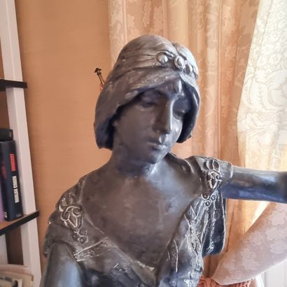 Mandolin player

 Bronze