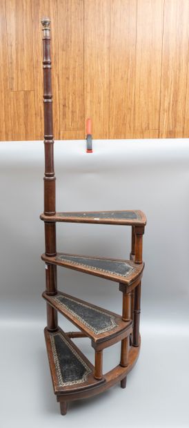 Library staircase

England, 20th century

H...
