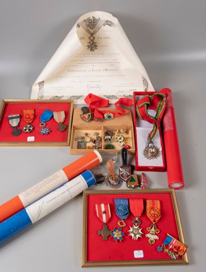 MILITARIA 3 diplômes de la Grande Chancellerie...