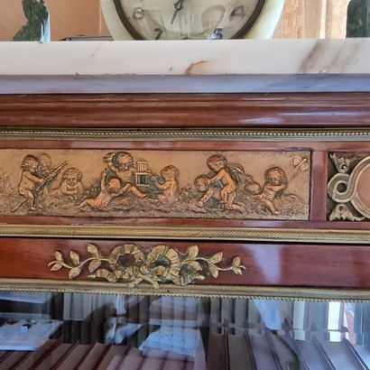 Glass cabinet, veneer. 

Louis XV style