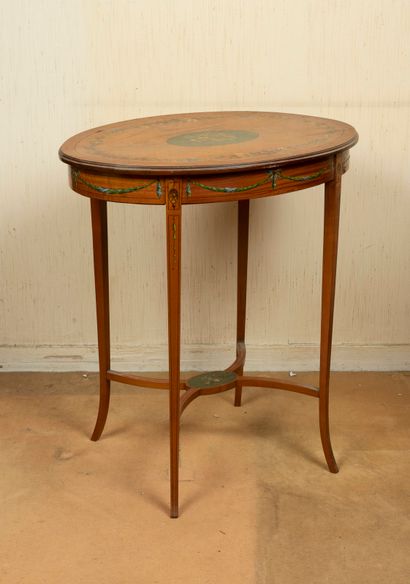 Mahogany veneered coffee table, oval top,...