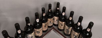 11 bouteilles PORTO WARRE'S Vintage - Millésime...