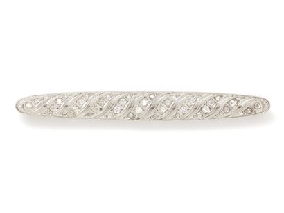 Longue broche barrette en platine 850 et...
