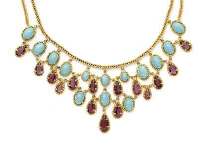 Collier draperie en or 750 millièmes, retenant...
