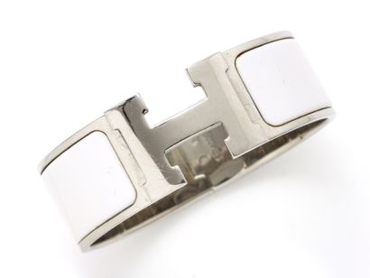 HERMÈS ''CLIC CLAC H''
Bracelet jonc ouvrant...