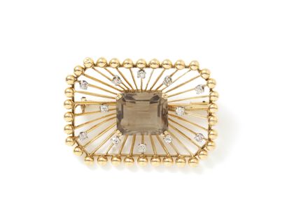 Broche en fil d'or 750 millièmes, de forme...