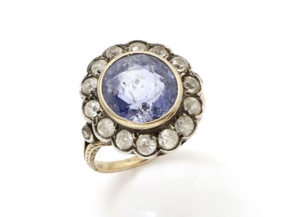 Bague en or 585 et argent 800 millièmes ornée...