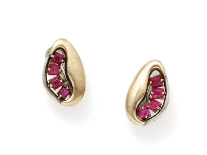 Paire de clips d'oreilles en or 750 et argent...