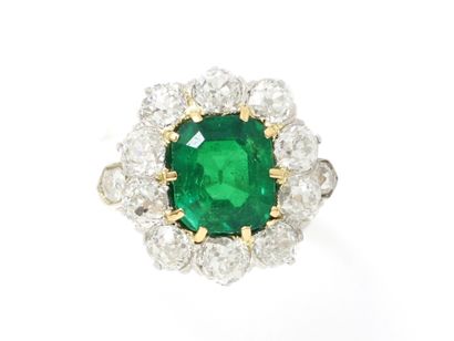 Bague en or 750 et platine 850 millièmes...