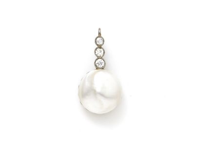 Pendentif en or gris 750 millièmes, orné...