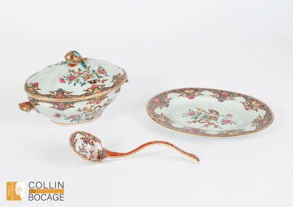 Chinese porcelain sugar bowl, tray, lid and...
